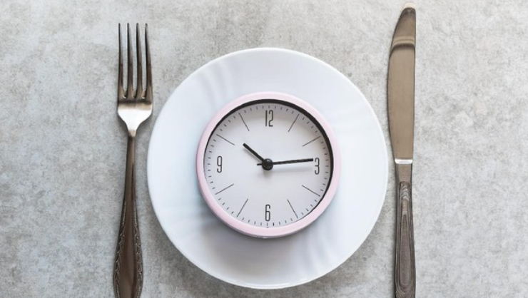 Sering Dianggap Sama, Apa Beda Diet Intermittent Fasting dan OCD?