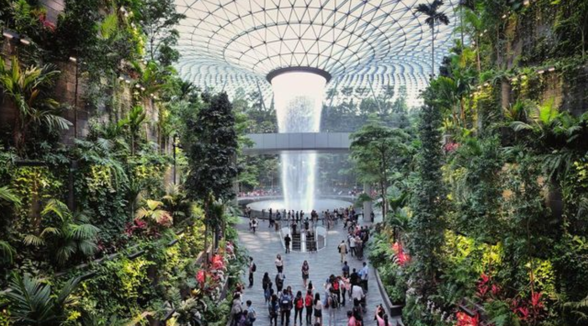 Bandara Changi Singapura Terpilih Jadi Bandara Terbaik di Asia 2025