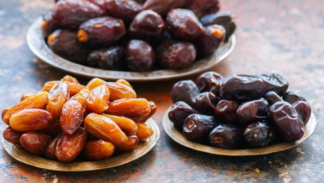 8 Efek Samping Makan Kurma, Enggak Cuma Lonjakan Gula Darah